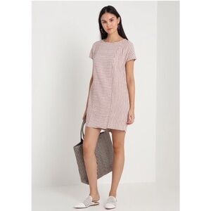 Madewell Stripe-Play Button-Back
Tee Dress Size x-small